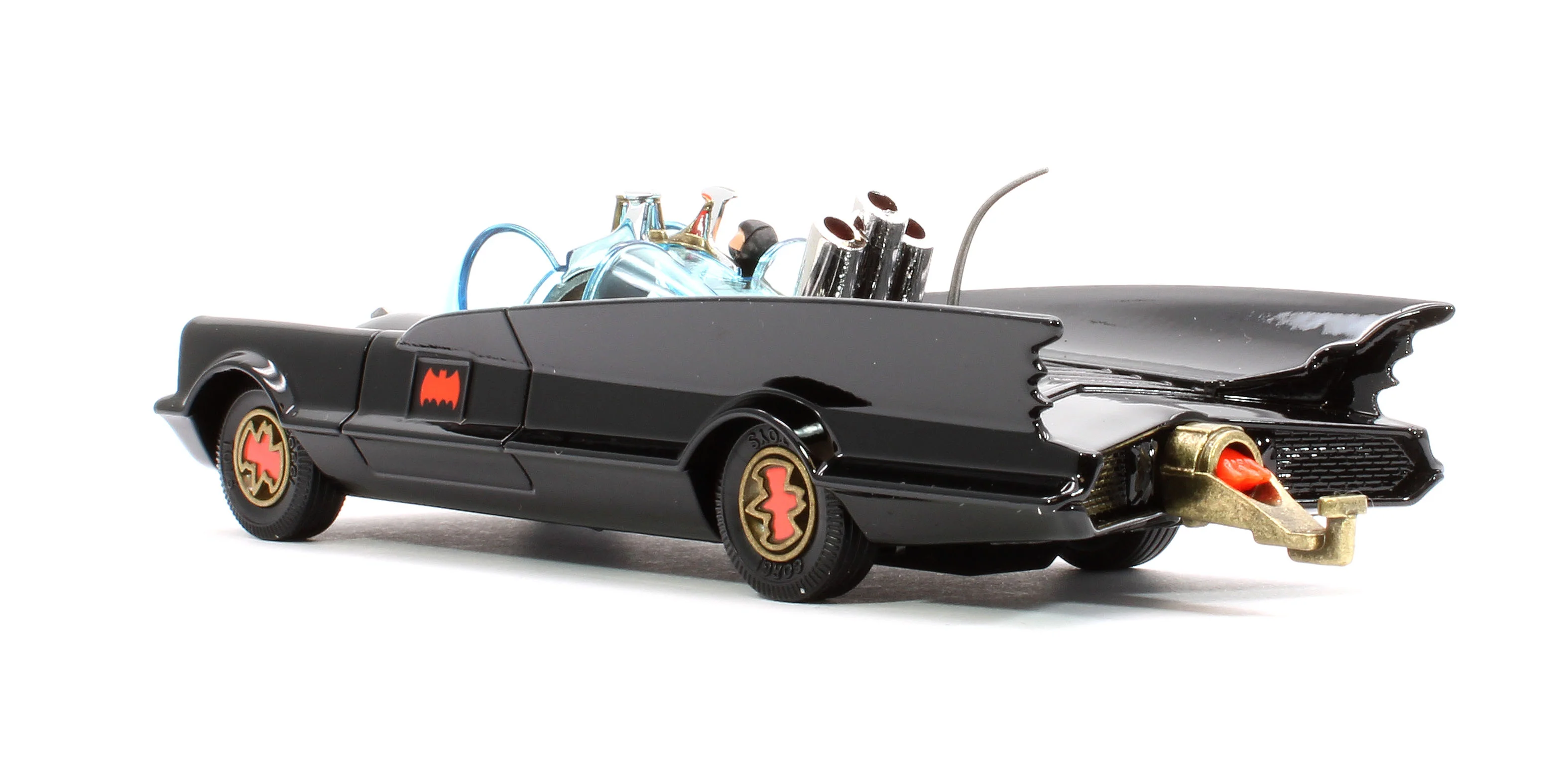RT26701 Batmobile with Batman and Robin - Image 3