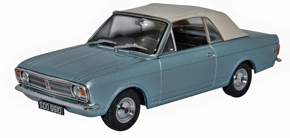 43CCC001B Ford Cortina MkII Crayford Convertible Blue Mink Roof Down