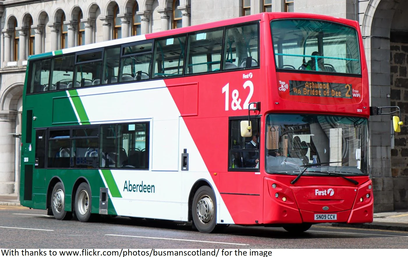 UKD76004 Dennis Trident E500 First Bus - SN09 CCV 1and2 Route Promo - Ft38218 - Rt2 Ashwood