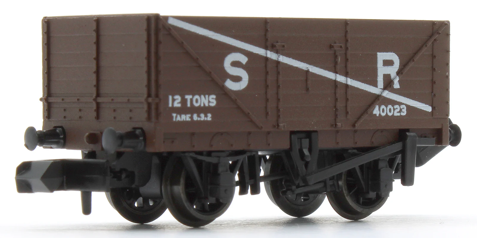 NR7002S 9ft 7 plank open wagon, SR, brown No.40023