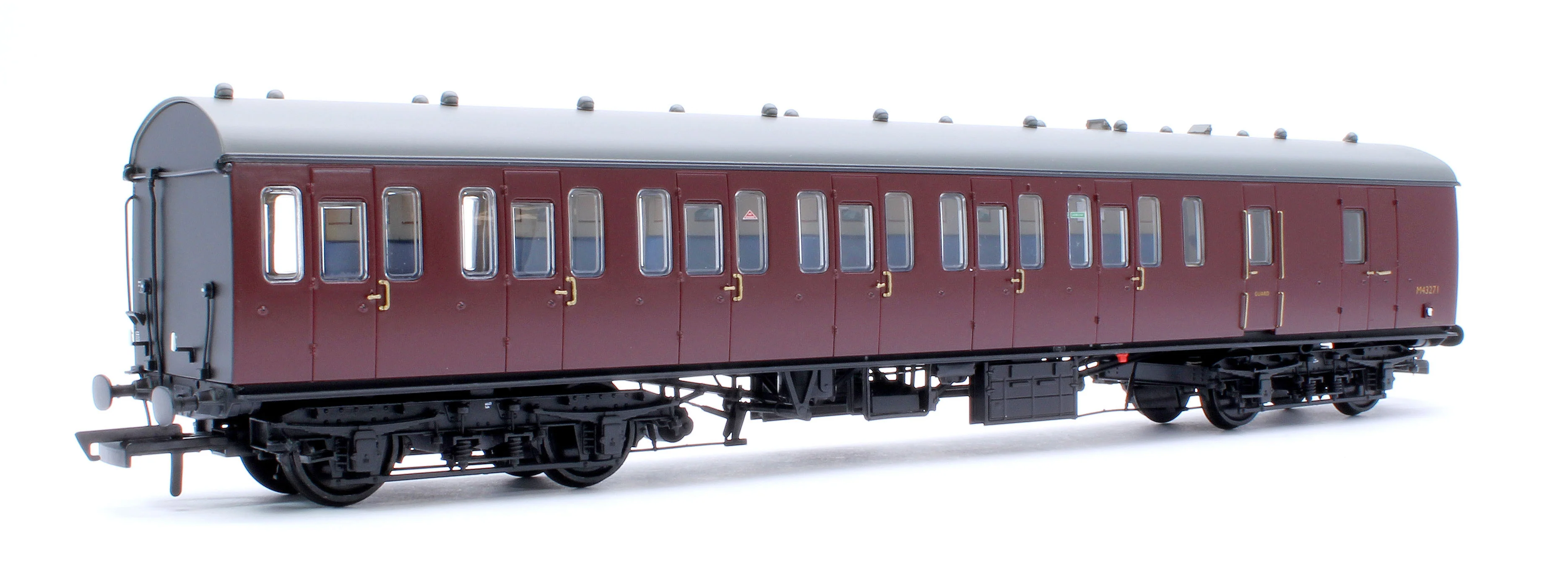 ACC2351 BR Mk1 57' Non-Gangway Coach - BS - Plain Maroon M43271 - Image 3
