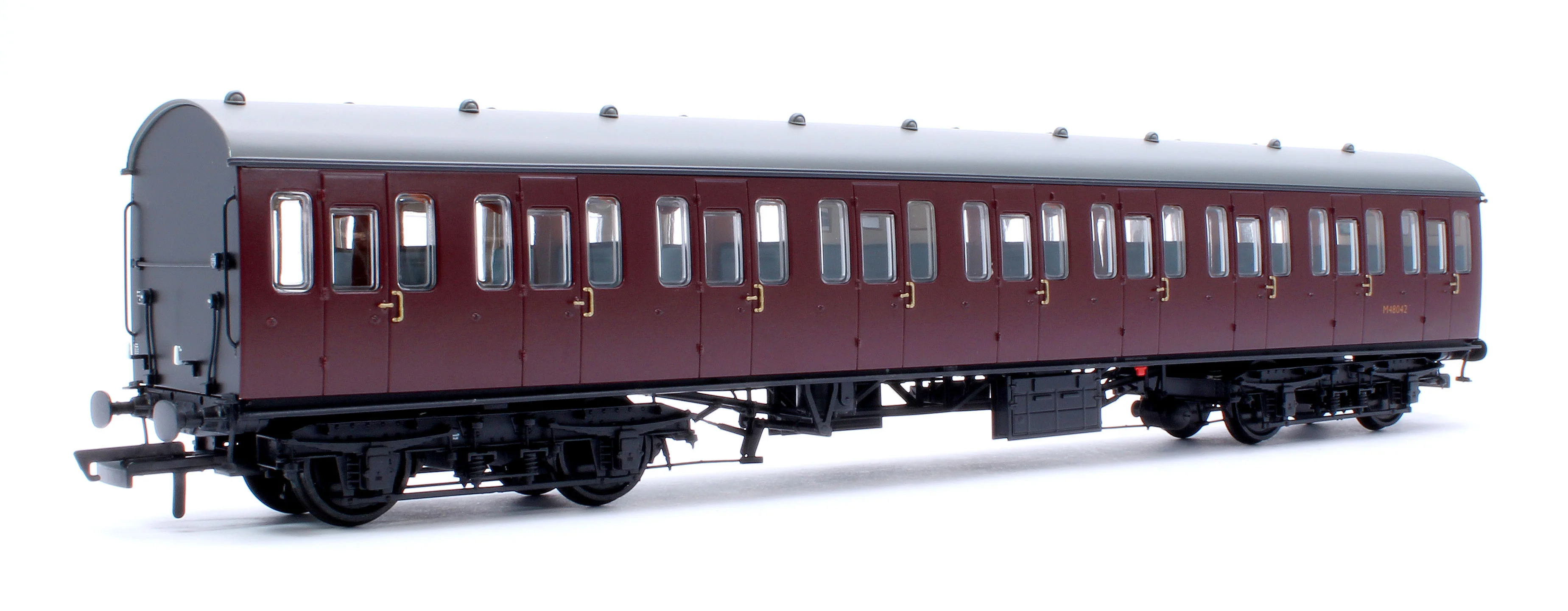 ACC2379 BR Mk1 57' Non-Gangway Coach - SO - Plain Maroon M48042 - Image 3