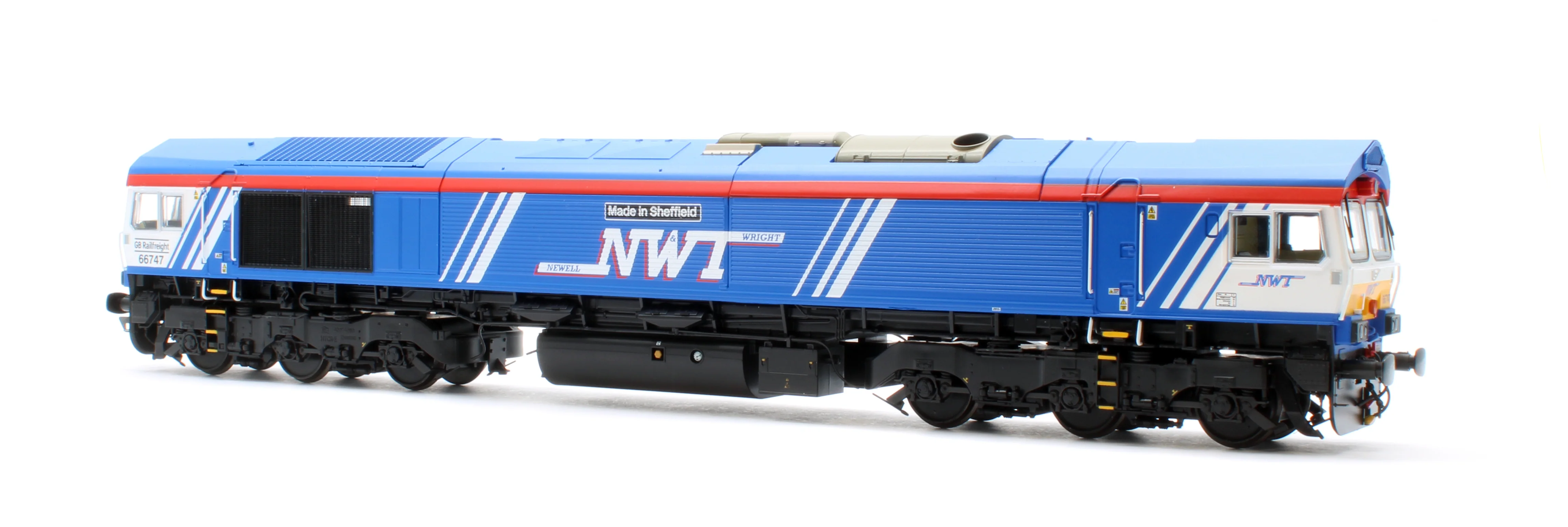 ACC3467 Class 66 GBRF (Newell and Wright) No.66747 Diesel Locomotive - Image 2