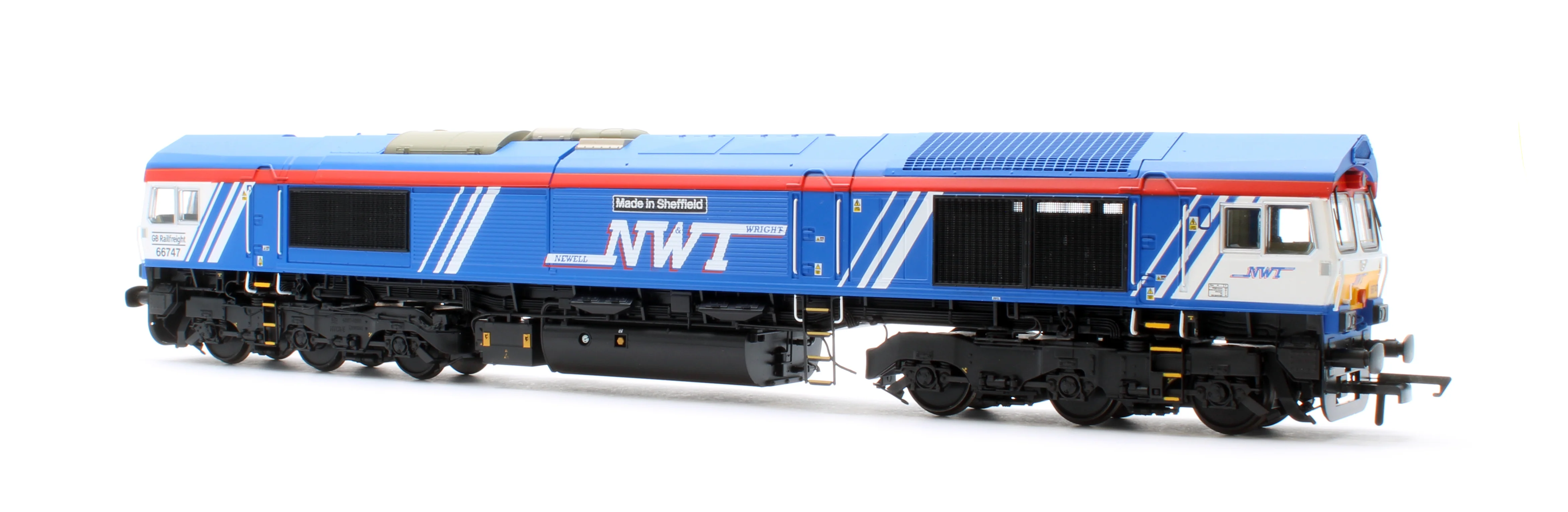 ACC3467 Class 66 GBRF (Newell and Wright) No.66747 Diesel Locomotive - Image 4