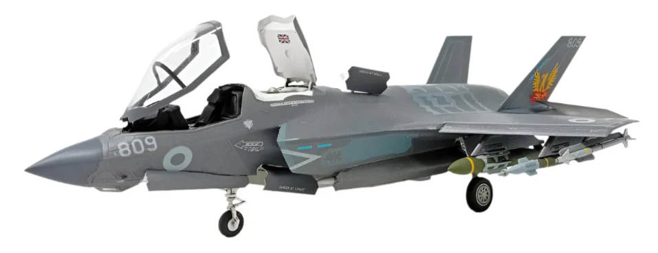 AIP15004 British Royal Navy F-35B Lightning II "809 NAS" STOVL Strike Fighter Model Kit