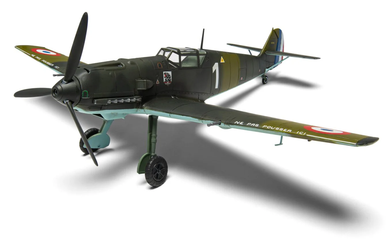 A05120C Messerschmitt Bf109E-3/E-4 Model Kit - Image 4