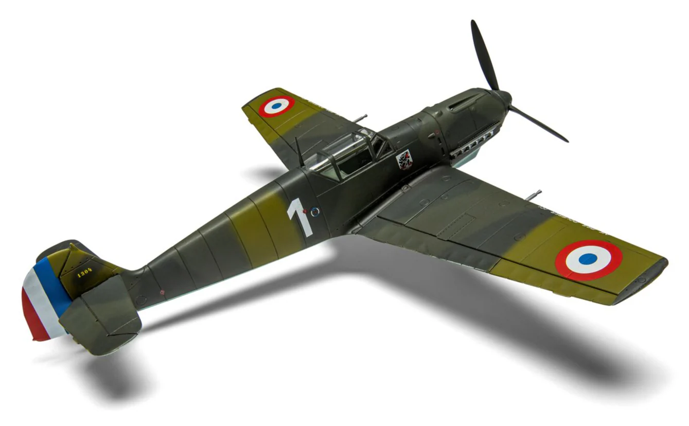 A05120C Messerschmitt Bf109E-3/E-4 Model Kit - Image 5