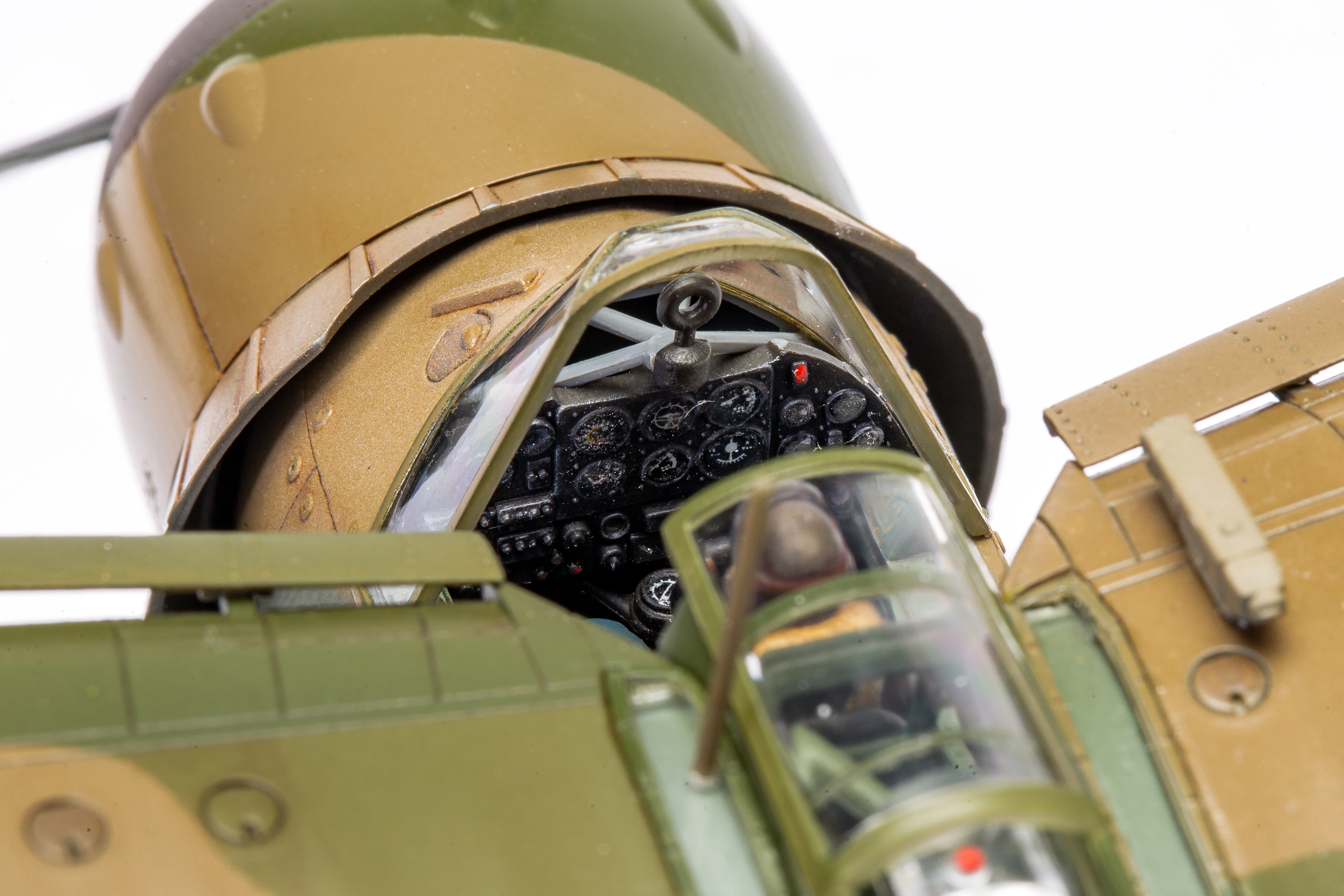 A07116 Westland Lysander Mk.I/Mk.III Model Kit - Image 14