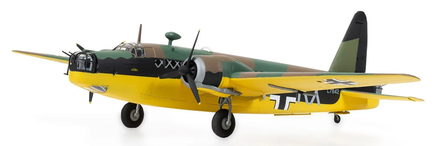 A08019A Vickers Wellington Mk.IA/C Model Kit - Image 5