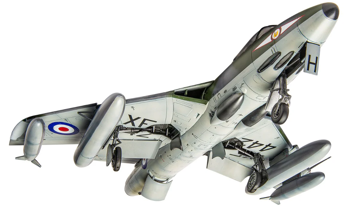 A09192 Hawker Hunter FGA.9/FR.10/GA.11 Model Kit - Image 4