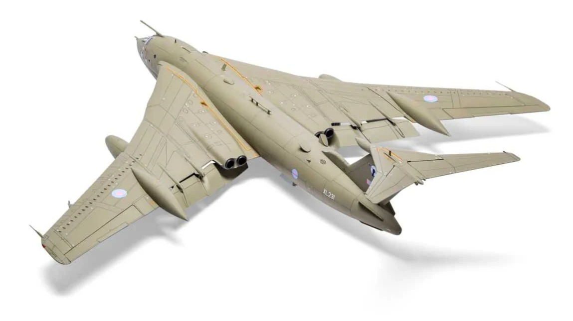 A12009 Handley Page Victor K.2/SR.2 Model Kit - Image 3
