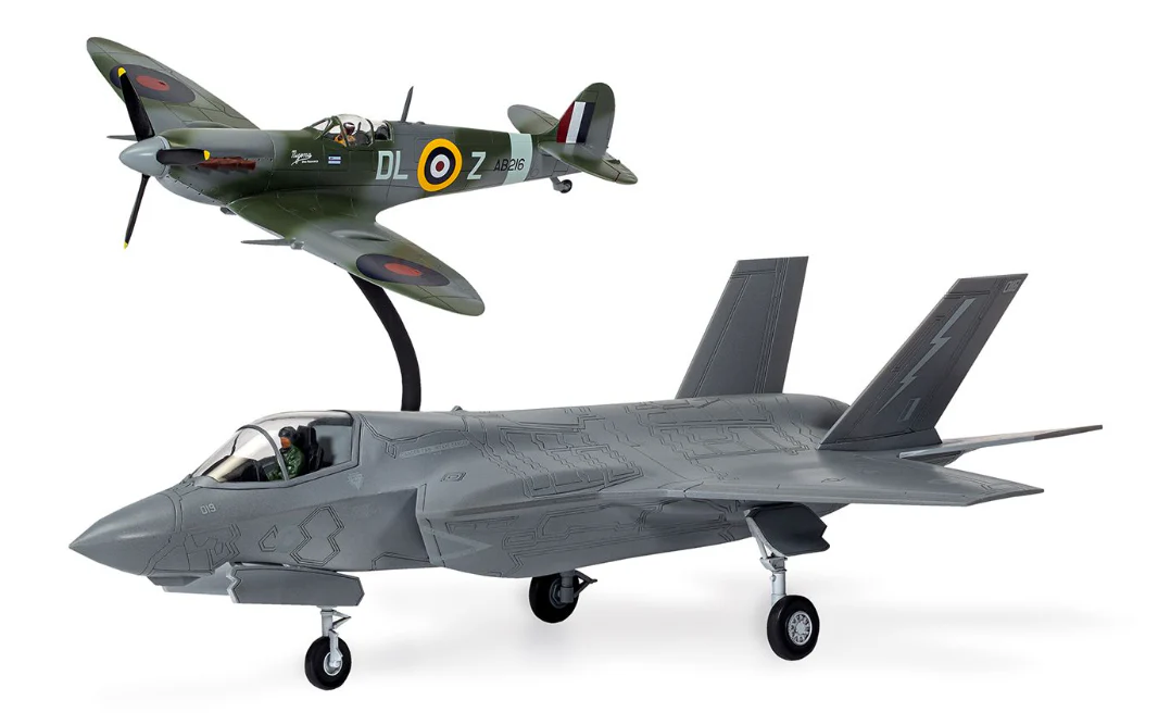 A50190 Supermarine Spitfire & F-35B Lightning II 'Then and Now' Model Kit - Image 2
