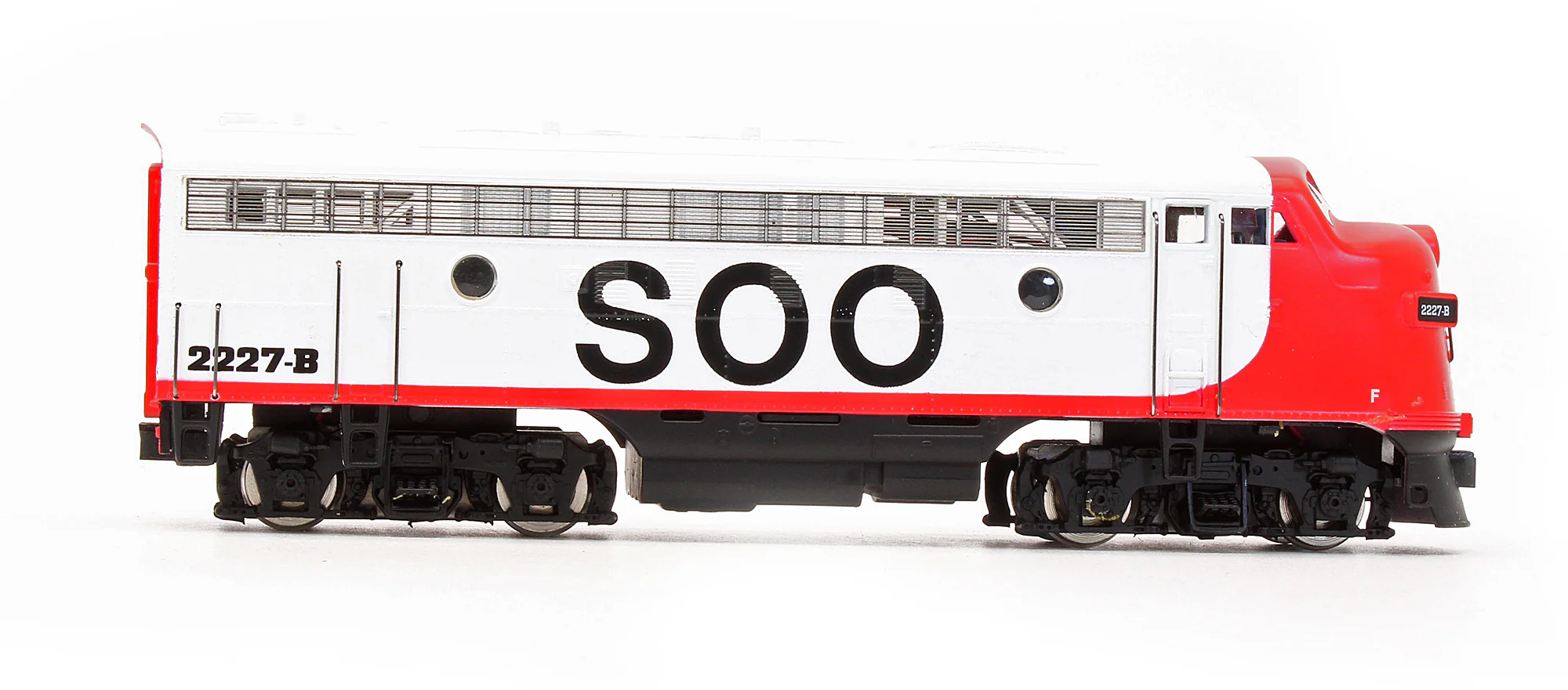 Pre-Owned CB120 MRC F7A Soo Line Diesel Locomotive - Road #2227-B - Image 3