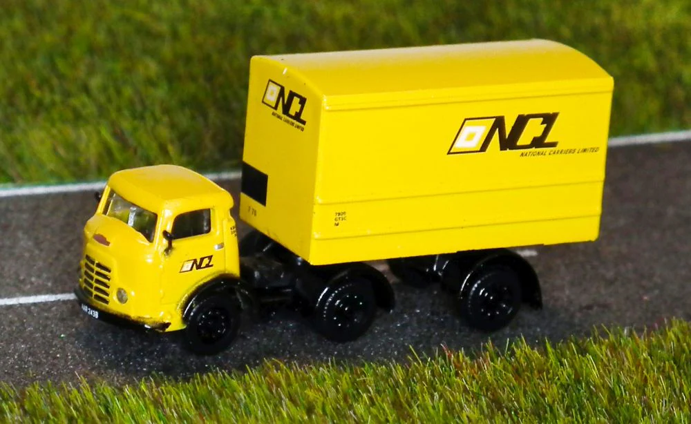 N047 Karrier Bantam Artic Van National Carriers