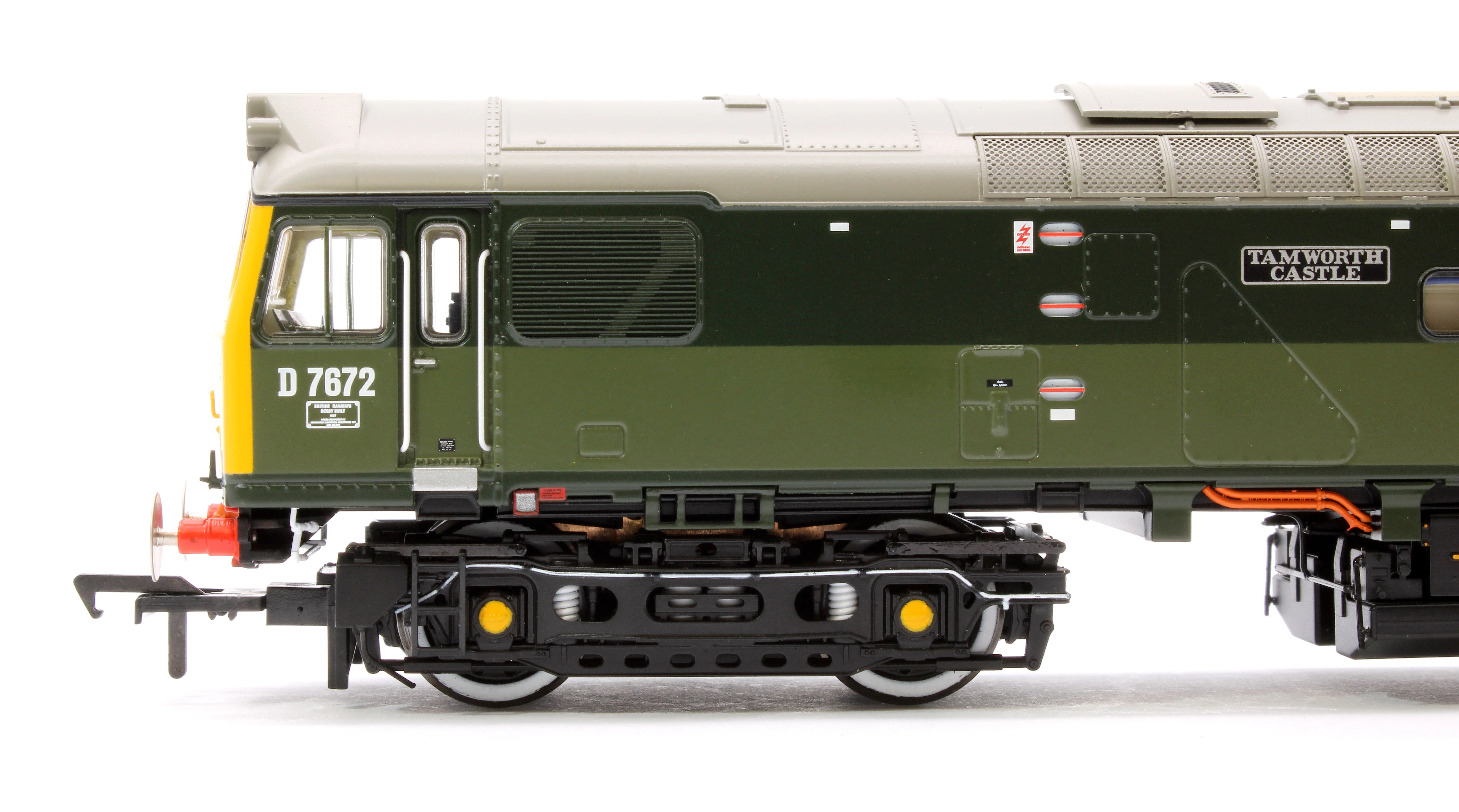 32-334SFX Class 25/3 D7672 'Tamworth Castle' BR Two-Tone Green (Full Yellow Ends) - DCC Sound Deluxe - Image 7