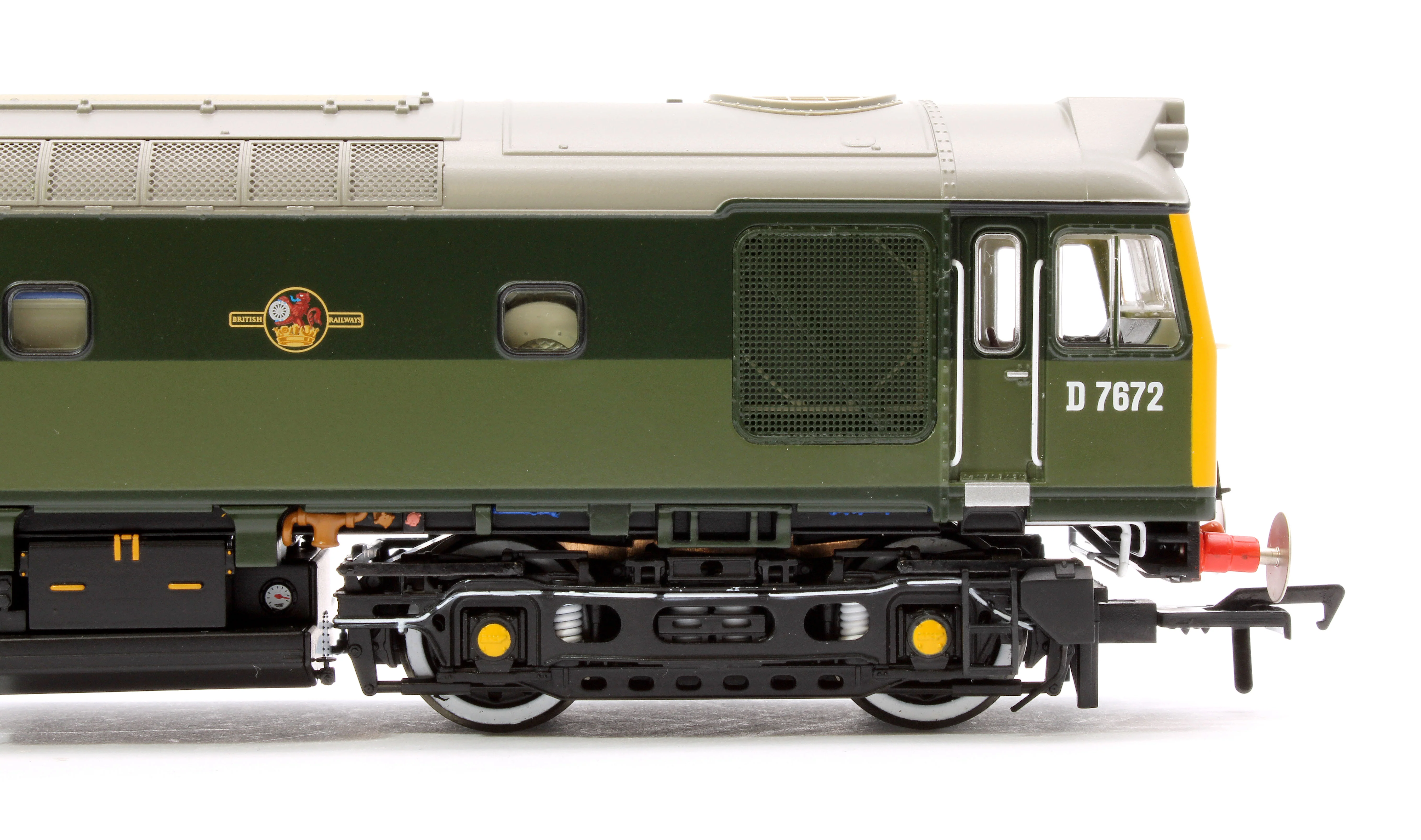 32-334SFX Class 25/3 D7672 'Tamworth Castle' BR Two-Tone Green (Full Yellow Ends) - DCC Sound Deluxe - Image 8