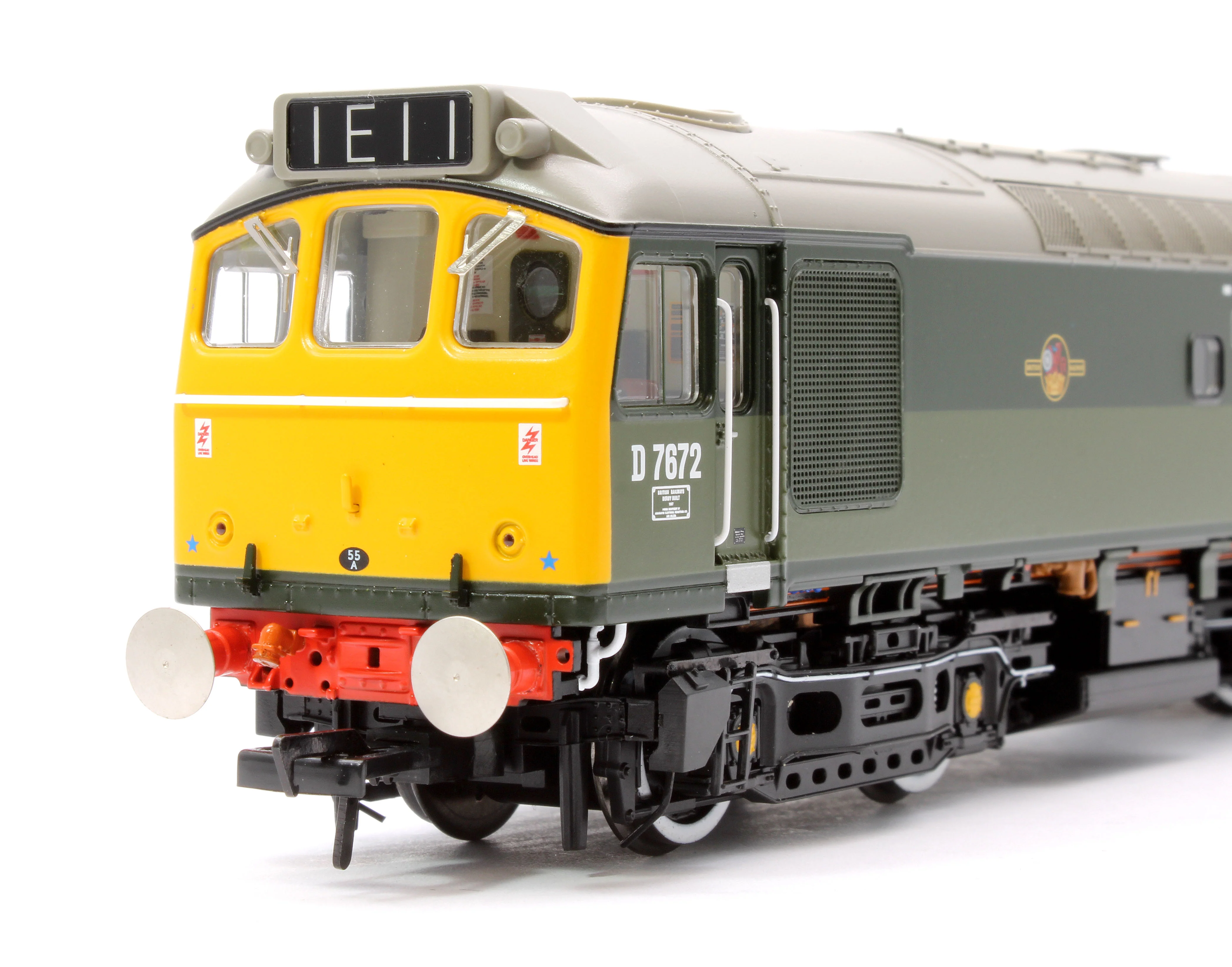 32-334SFX Class 25/3 D7672 'Tamworth Castle' BR Two-Tone Green (Full Yellow Ends) - DCC Sound Deluxe - Image 9
