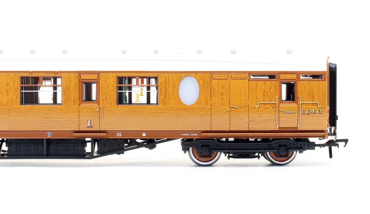 34-435 Thompson Composite Brake Coach LNER Teak '1146' - Image 3
