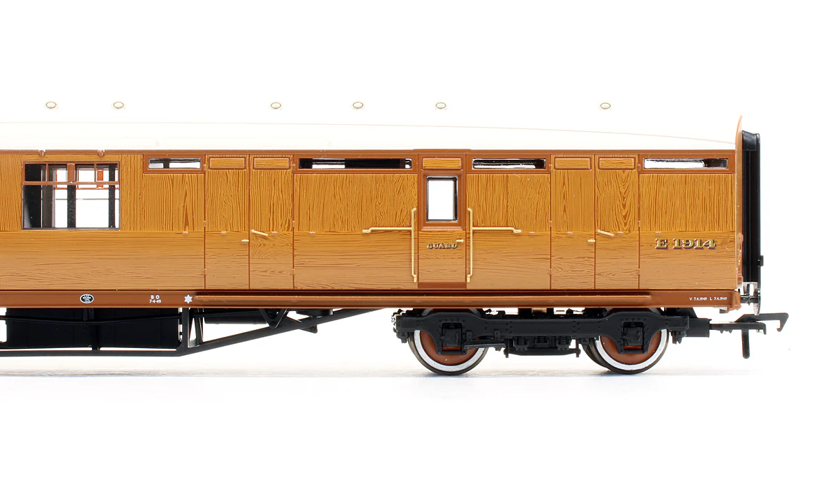 34-460 Thompson 3rd Class Brake Corridor Coach LNER Teak - Image 3