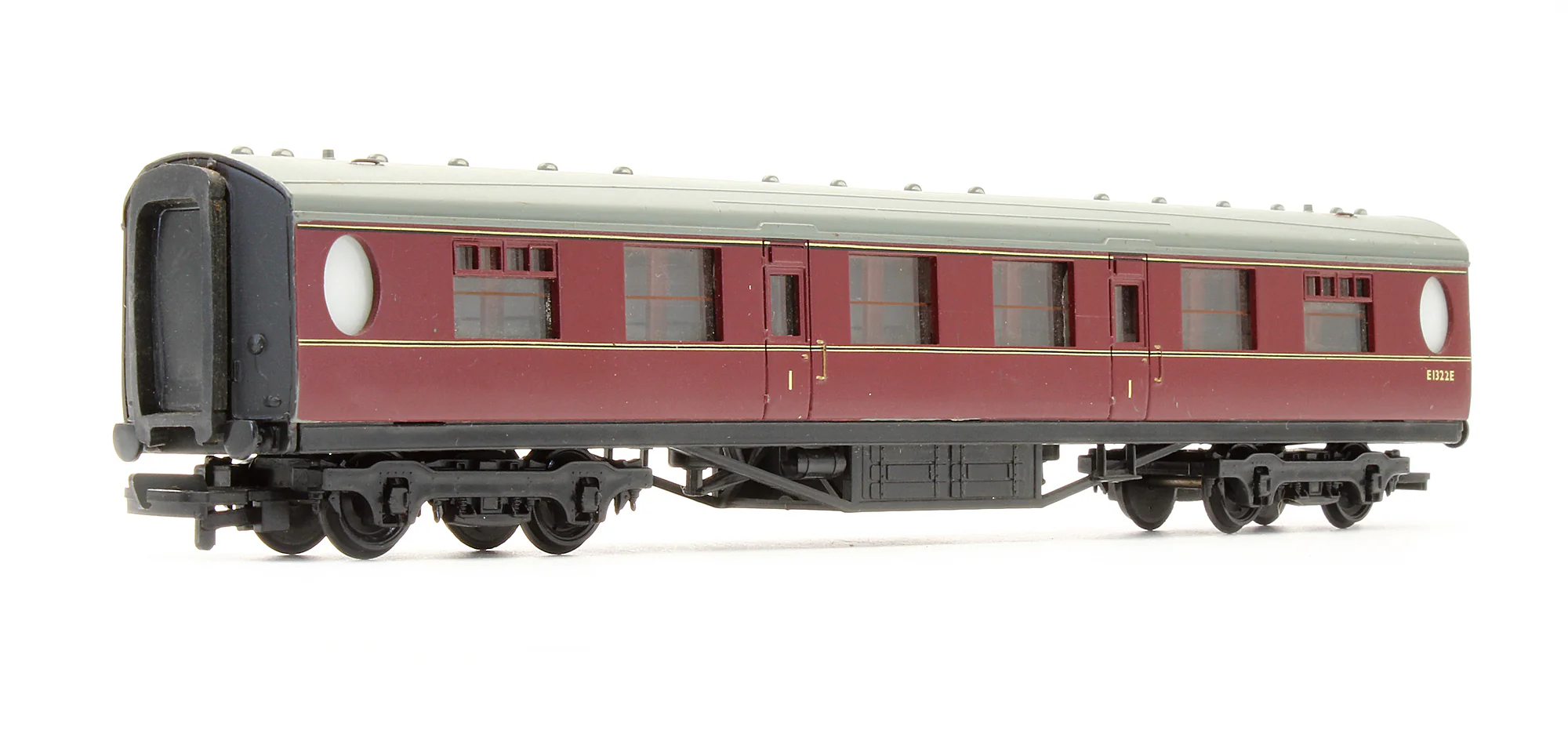 Pre-Owned 34-476 63' Thompson 1st Class Corridor Coach BR Maroon 'E 1322 E' - Image 2