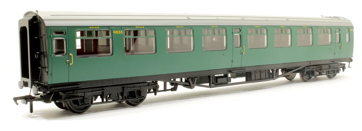 34-775 SR Bulleid Third Corridor 10'' Vents BR (Ex-SR) Malachite Green No.S1935