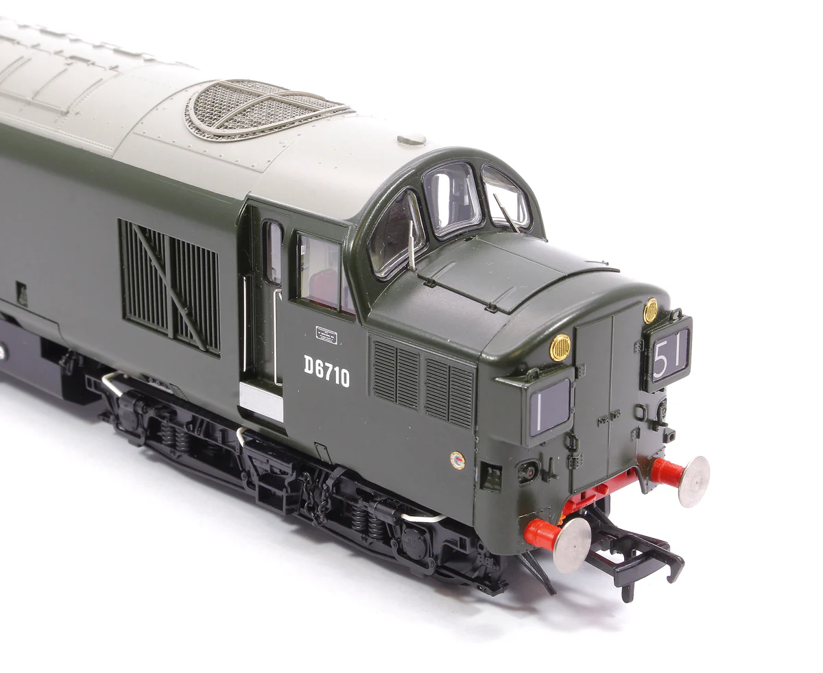 35-302SF Class 37/0 Split Headcode D6710 BR Green (Late Crest) Diesel Locomotive (DCC Sound) - Image 9