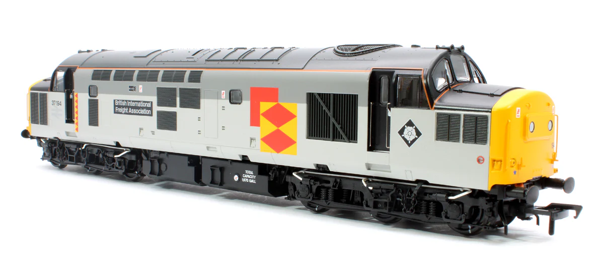 35-307SFX Class 37/0 Centre Headcode 37194 'British Int. Freight Assoc.' BR RF Diesel Locomotive (Deluxe DCC Sound) - Image 4