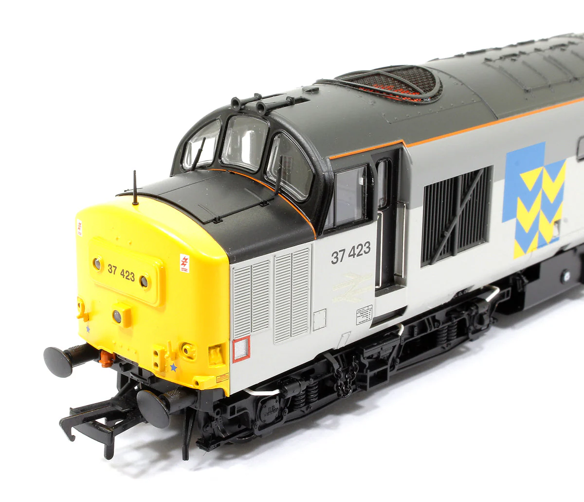 35-337SFX Pre-Owned Class 37/4 Refurbished 37423 'Sir Murray Morrison' BR RF Metals Sector Diesel Locomotive (Deluxe DCC Sound) - Image 7
