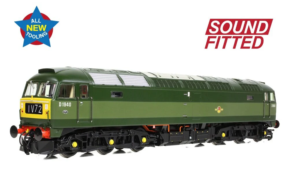 35-410BSF Class 47/0 D1940 BR Two-Tone Green (Small Yellow Panels) Diesel Locomotive - DCC Sound - Image 2