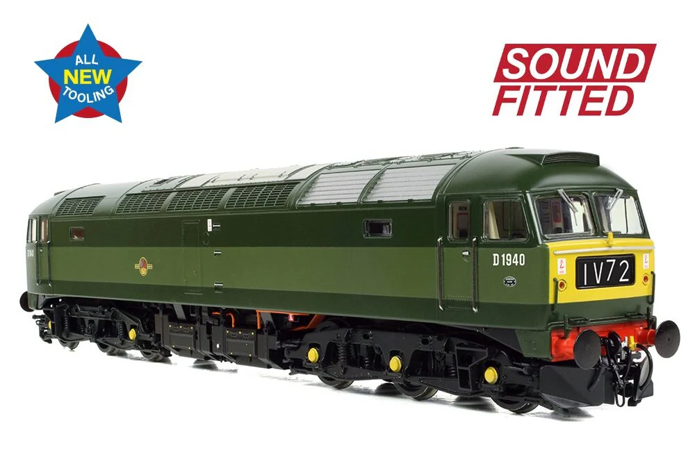 35-410BSF Class 47/0 D1940 BR Two-Tone Green (Small Yellow Panels) Diesel Locomotive - DCC Sound - Image 3