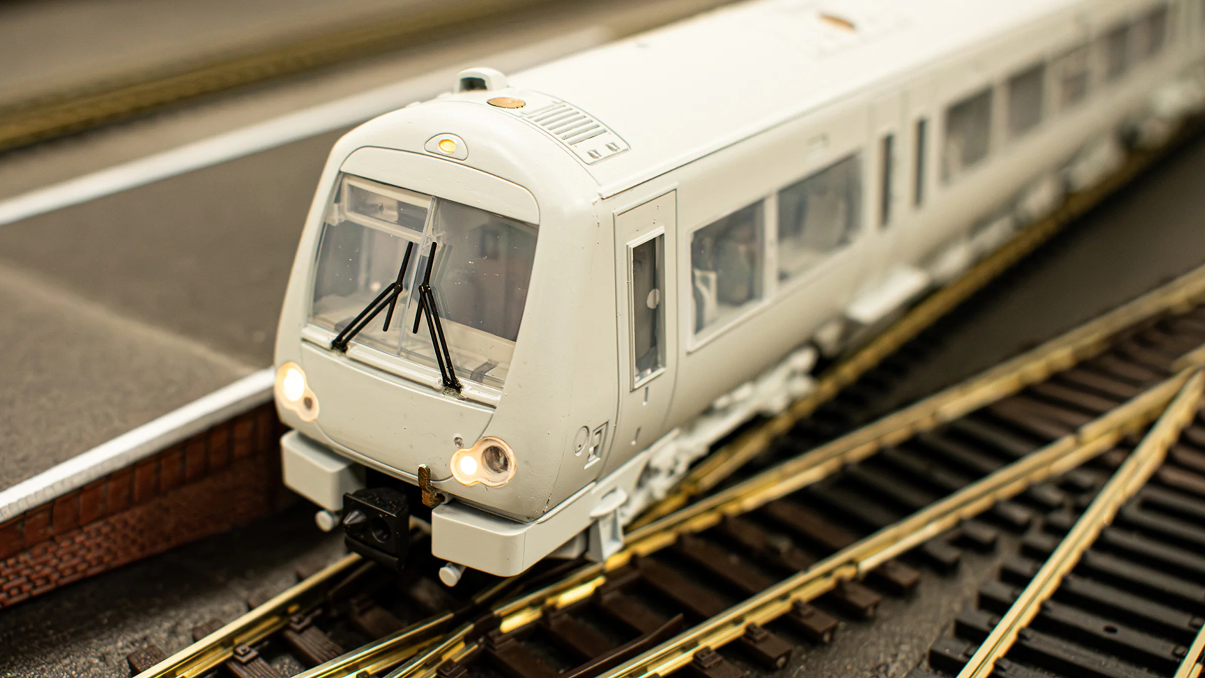 35-580SF Class 171/7 2-Car DMU 171727 Southern (GTR) - DCC Sound - Image 25