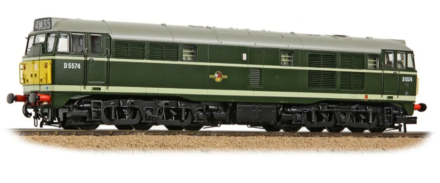 35-802 Class 30 D5574 BR Green (Small Yellow Panels) Diesel Locomotive