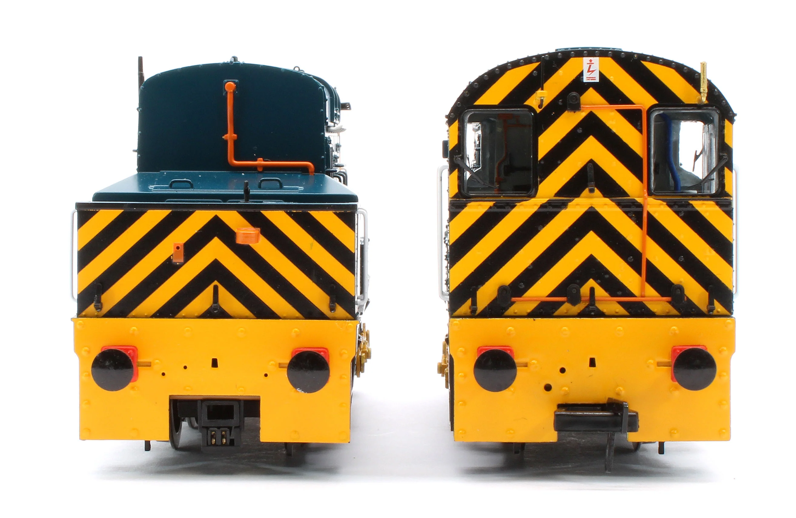 35-946-13001 Bespoke Class 13 13001 BR Blue Diesel Locomotive - Renumbered - Image 9