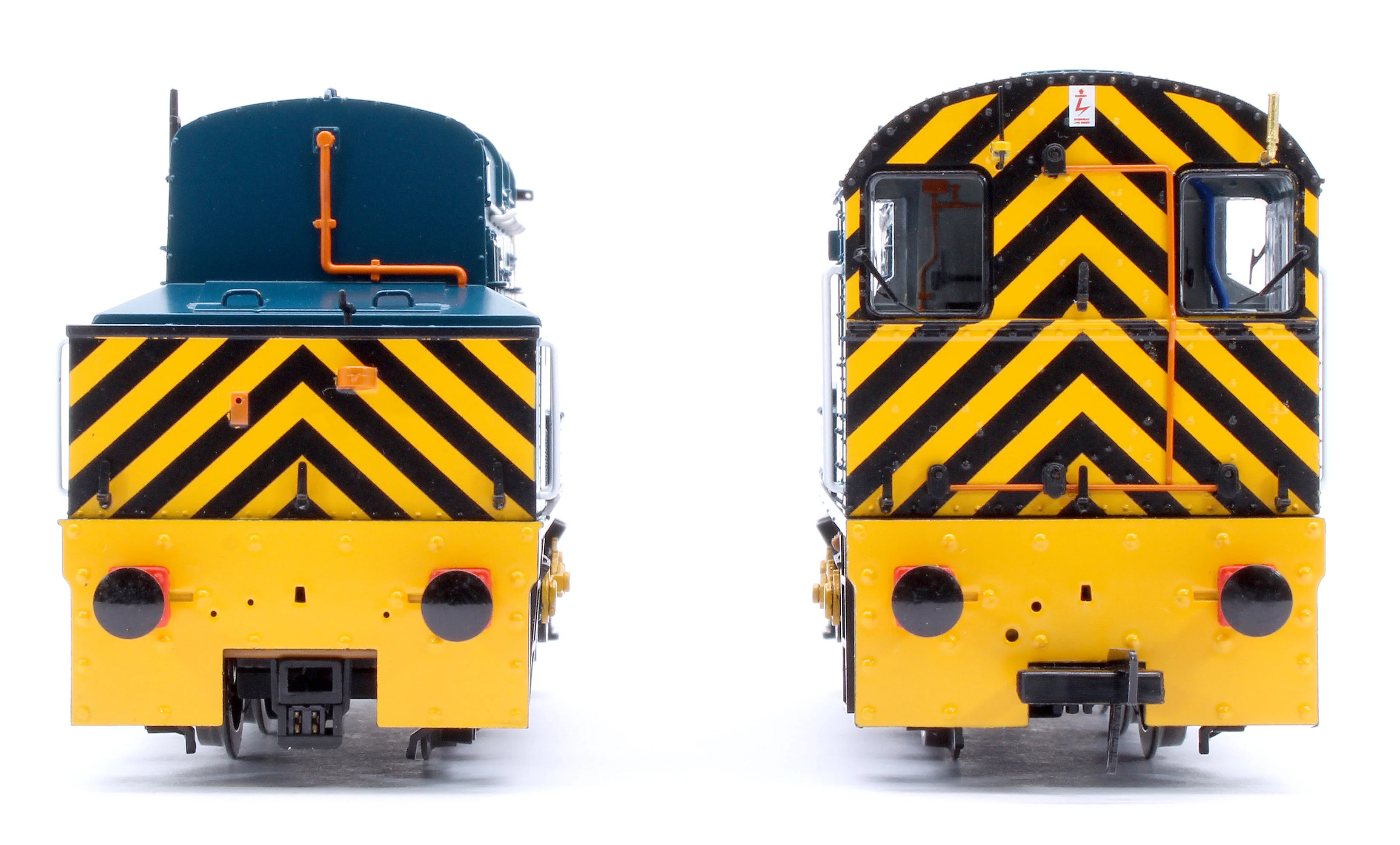 35-946 Class 13 13003 BR Blue Diesel Locomotive - Image 15