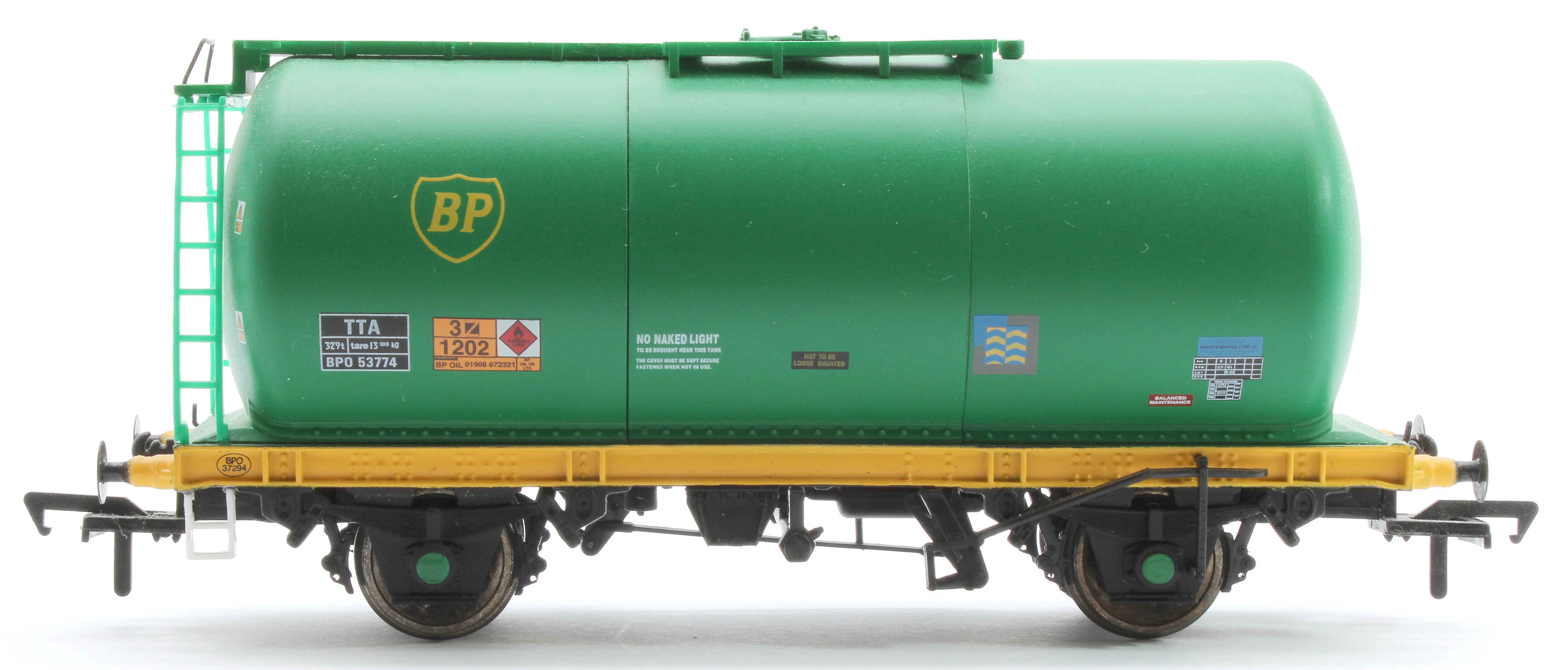 Pre-Owned 37-575 45 Ton TTA Tank Wagon 'BP' Green - Image 2