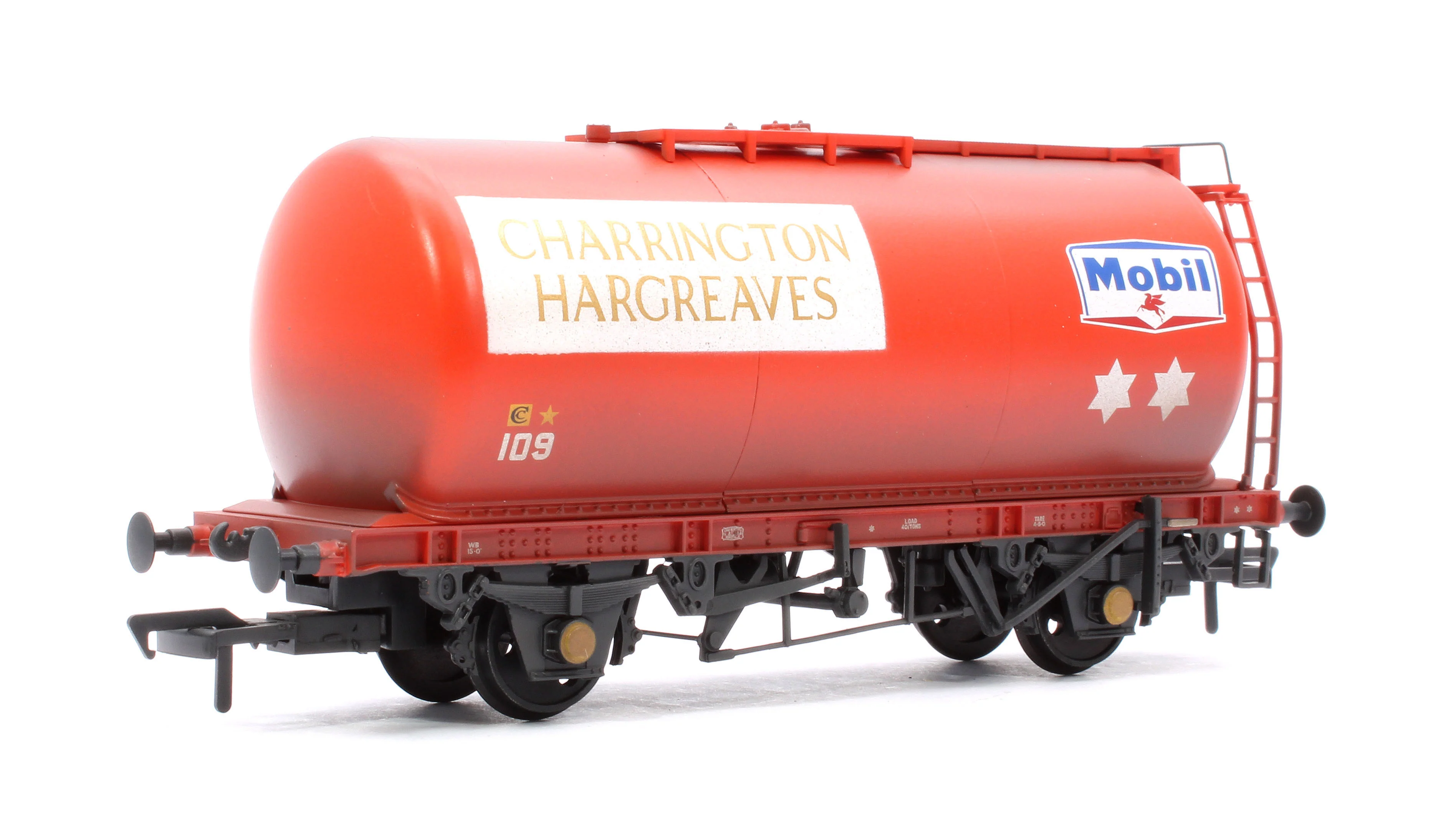 37-592A BR 45T TTA Tank Wagon 'Charrington Hargreaves/Mobil' Red No.109- Weathered