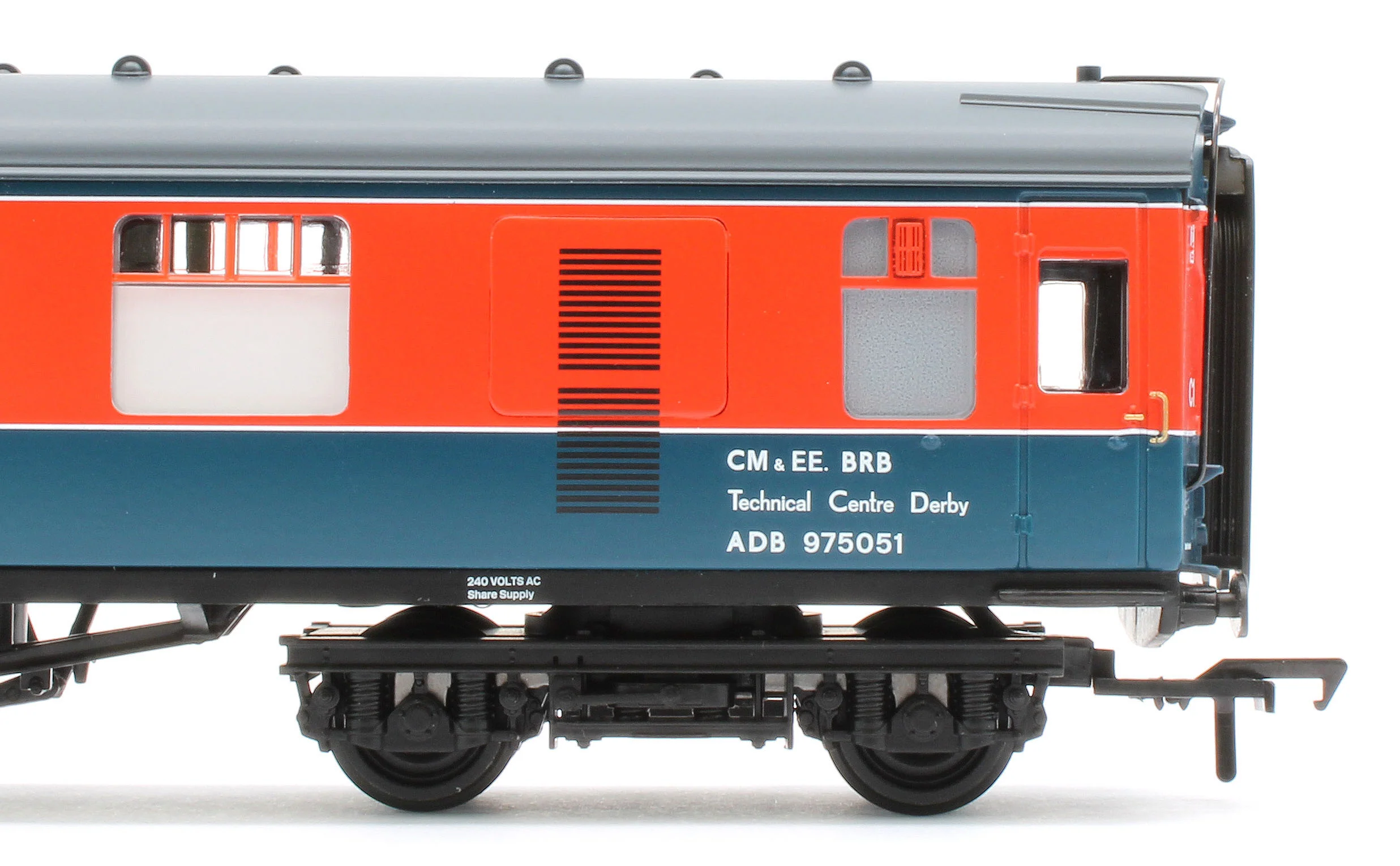 39-001S Mk1 BSK BR Research Department RTC "Test Car 5" ADB975051 - Image 5