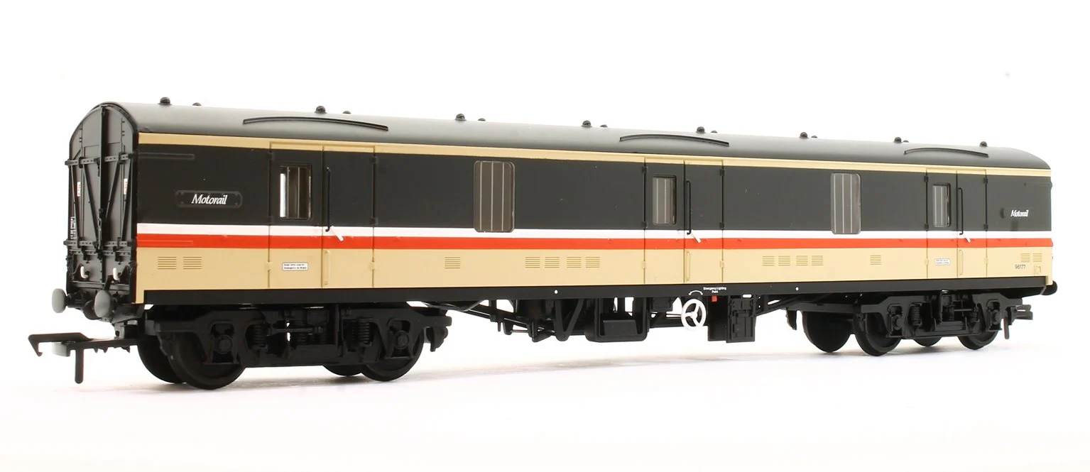 39-276A BR Mk1 GUV General Utility Van BR InterCity (Motorail) No. 96177
