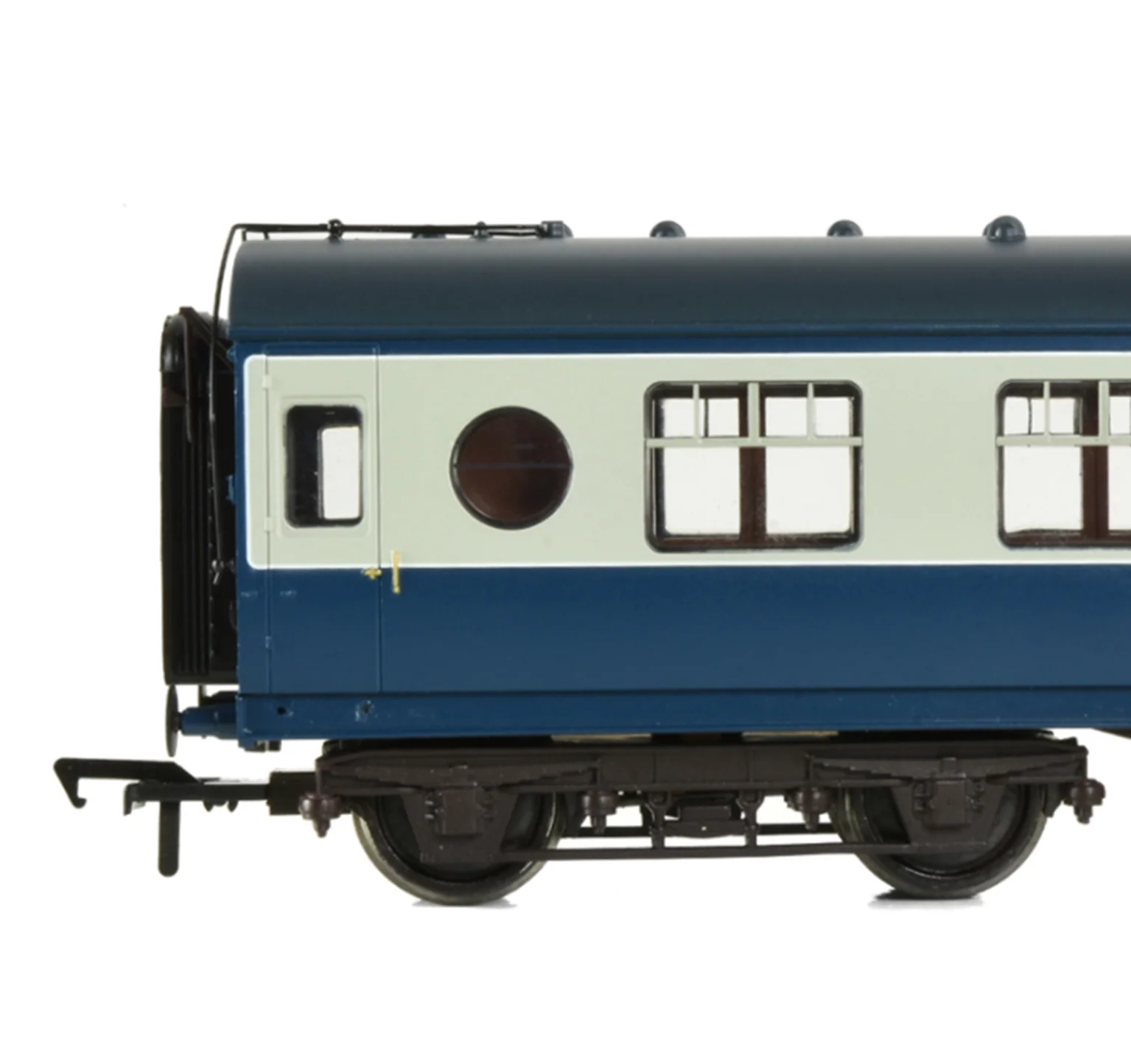 39-462 LMS 57ft 'Porthole' Brake Second Corridor BR Blue & Grey No. M27001M - Image 3
