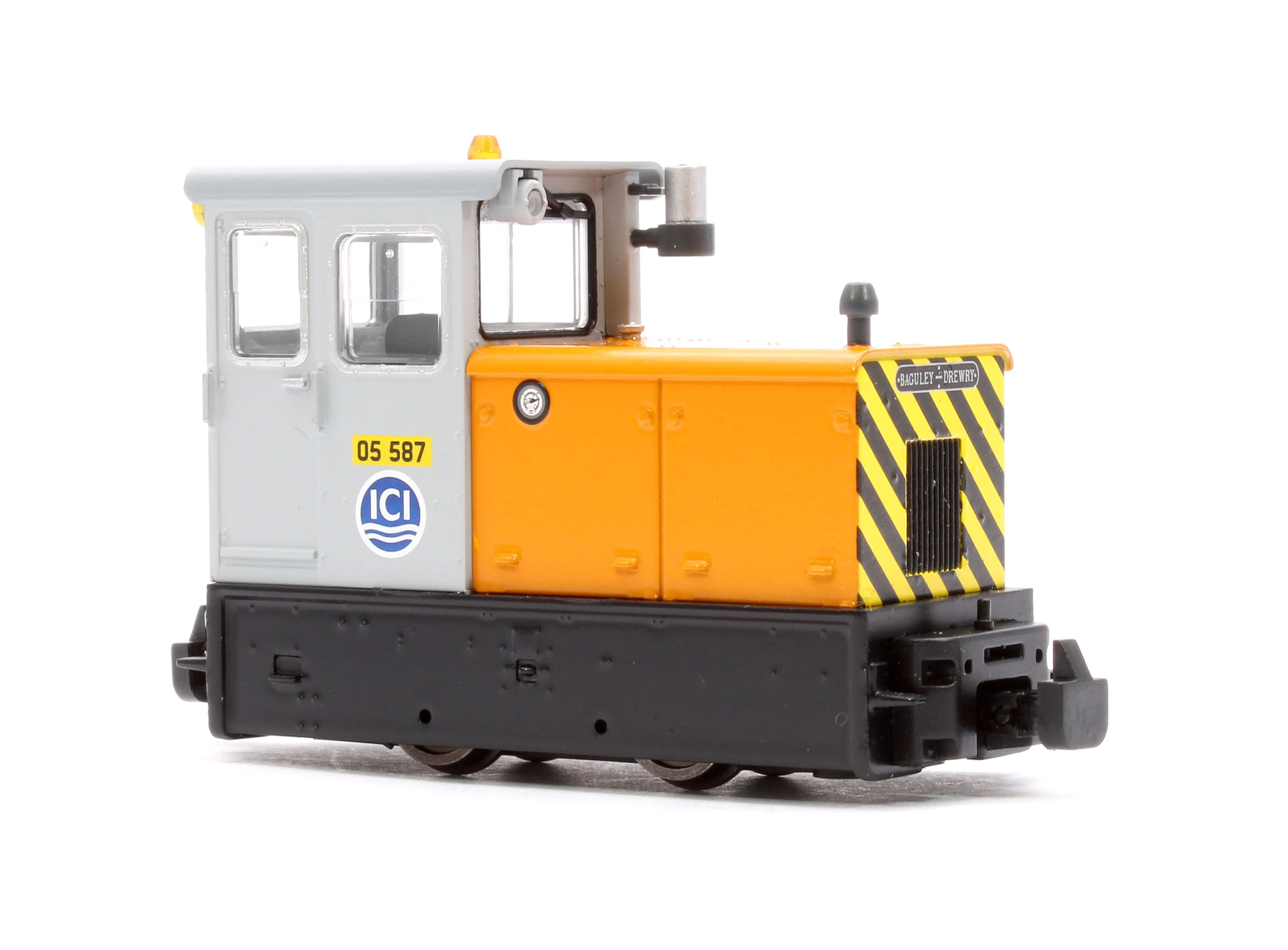 392-028 Baguley-Drewry 70hp Diesel 05 587 ICI Orange & Grey Diesel Locomotive - Image 4