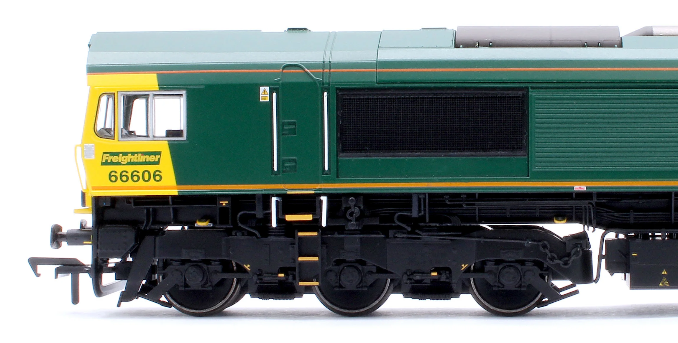 50-002 Class 66/6 66606 Freightliner Green Diesel Locomotive - Image 6