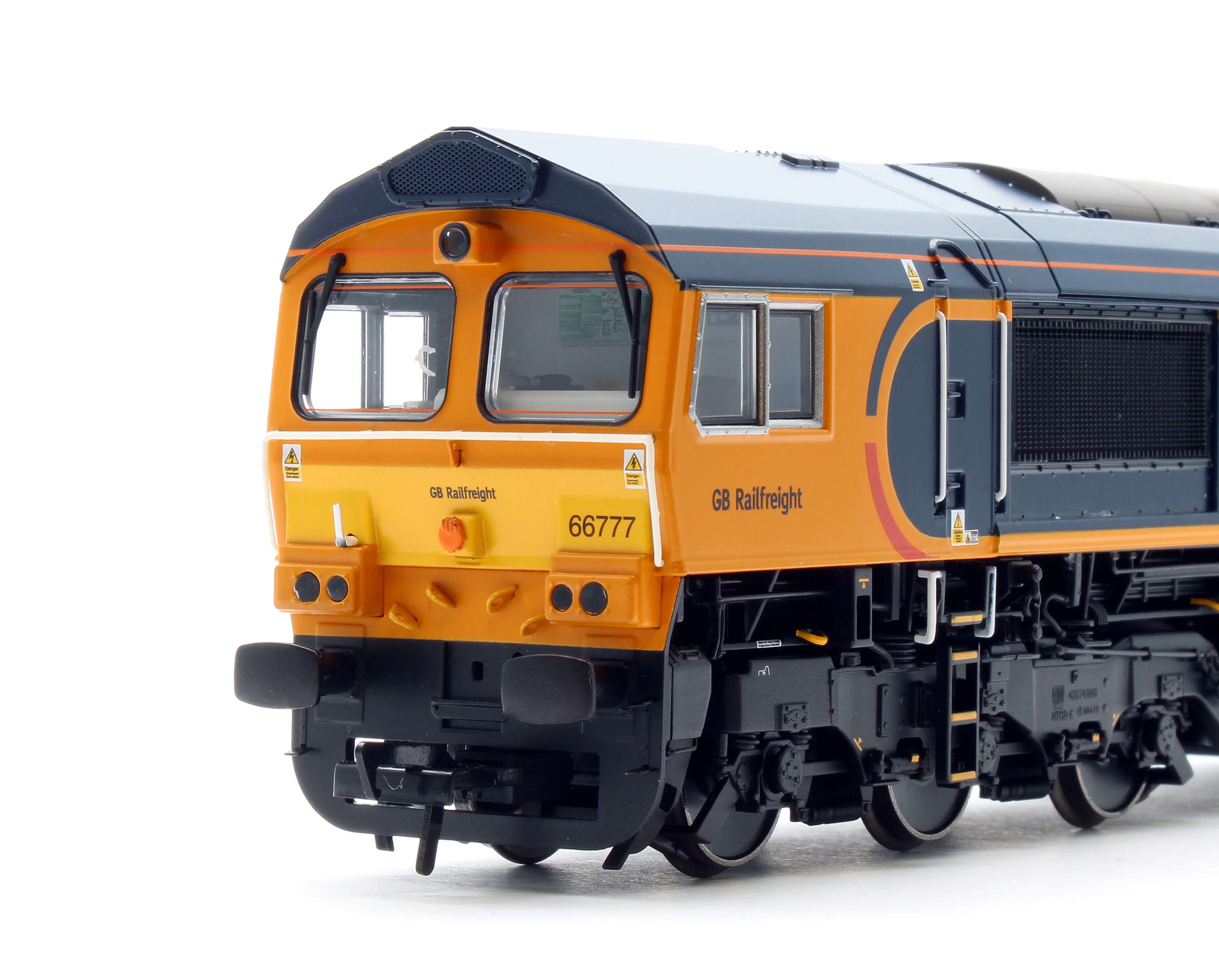 50-003ASFX Class 66/7 66777 'Annette' GBRf Europorte Diesel Locomotive - Deluxe DCC Sound - Image 7