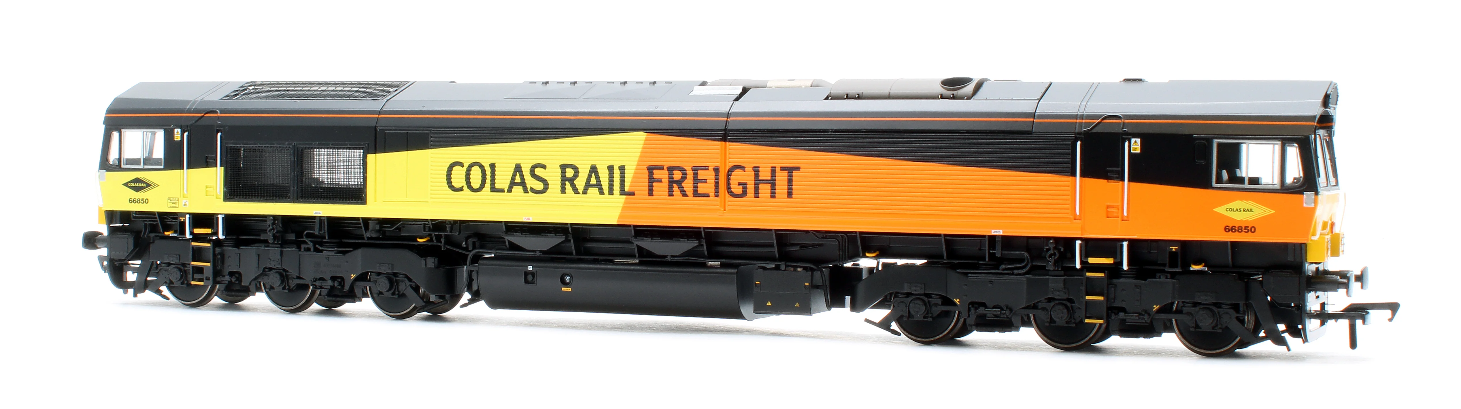 50-004A Class 66/8 66850 'David Maidment OBE' Colas Rail Freight Diesel Locomotive - Image 2