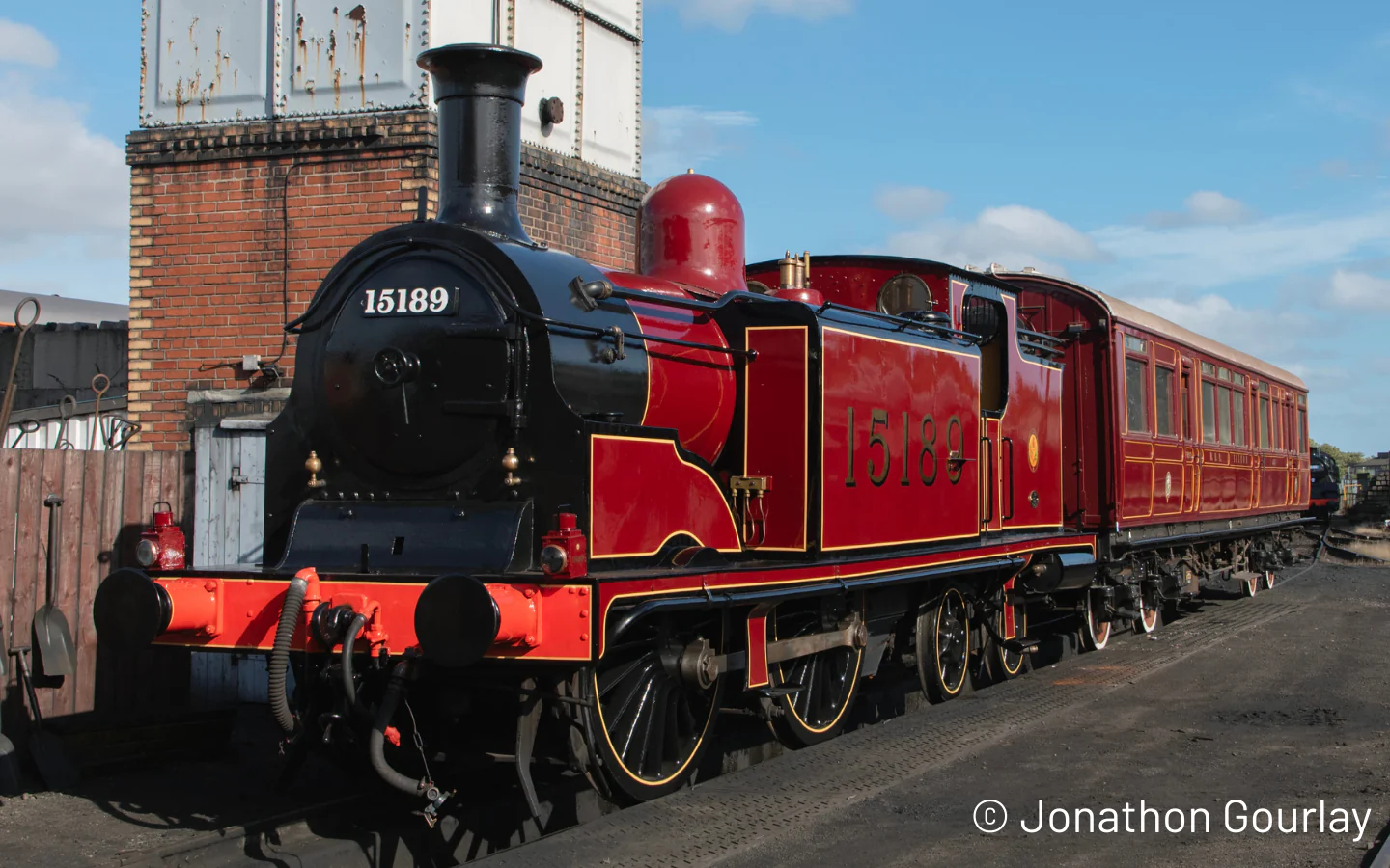 50-173ZSFX Class 439 Caledonian 0-4-4T 15189 LMS Lined Crimson (As Preserved) Steam Locomotive - DCC Sound Deluxe