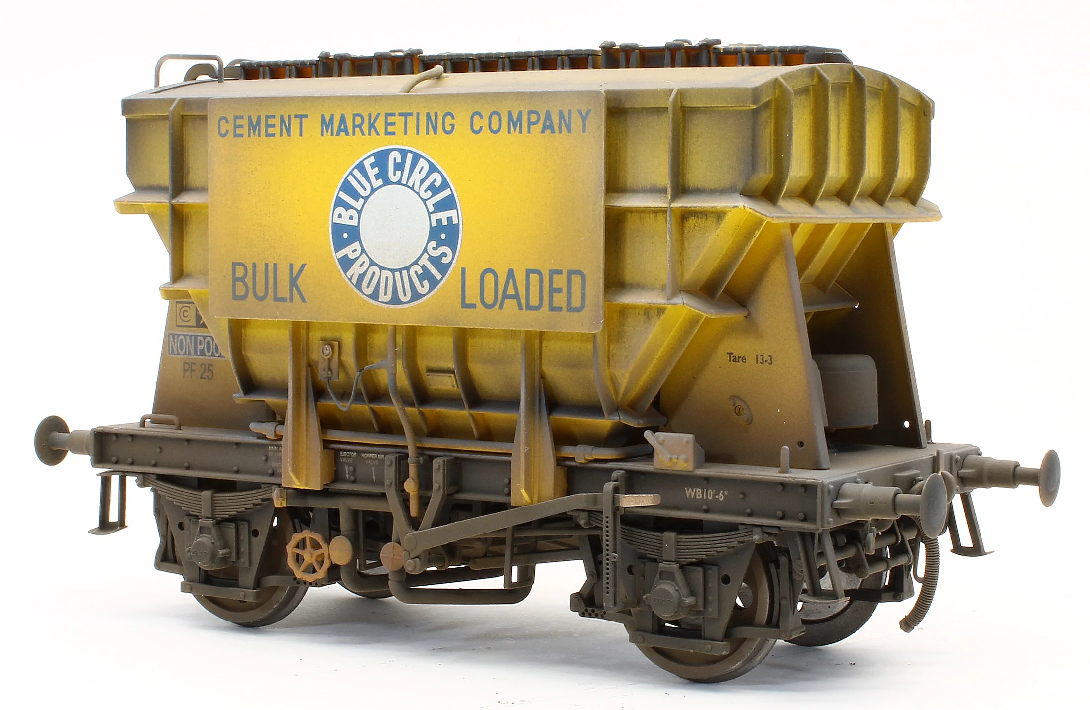E3003UHW Bespoke Weathered Presflo Wagon 'Blue Circle' Yellow Un-Numbered - Heavy Finish - Image 4