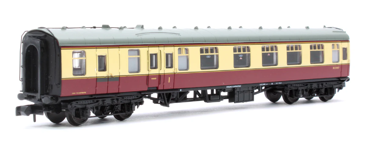 374-081B BR Mk1 BCK Brake Composite Corridor BR Crimson & Cream No.SC21017