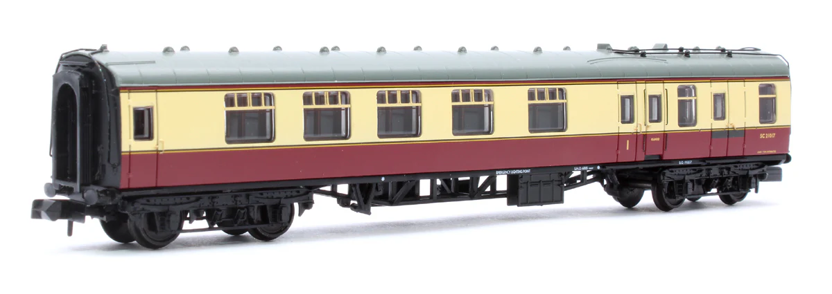 374-081B BR Mk1 BCK Brake Composite Corridor BR Crimson & Cream No.SC21017 - Image 3