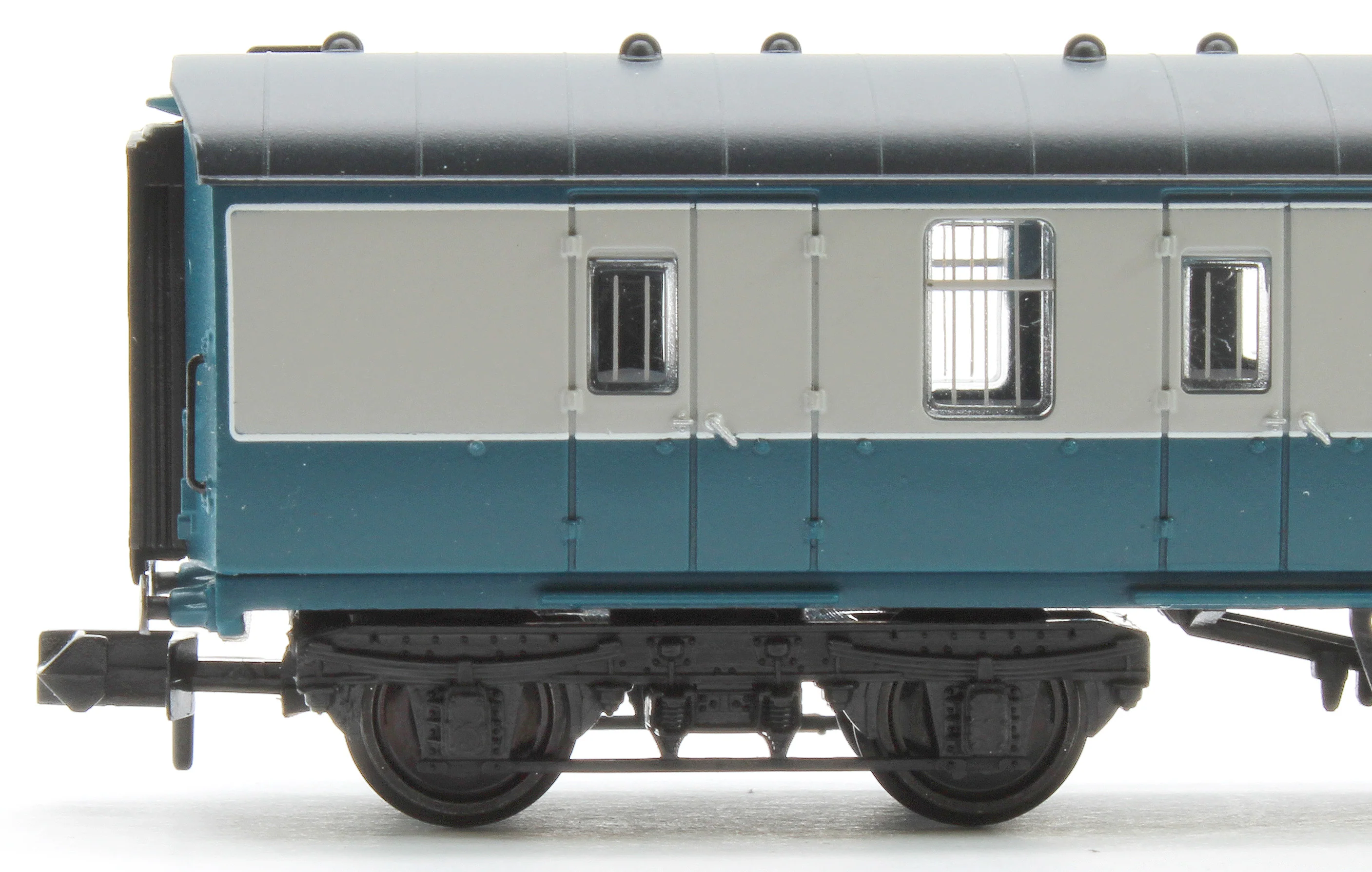 374-039D BR Mk1 BG Brake Gangwayed BR Blue & Grey No.81325 - Image 4