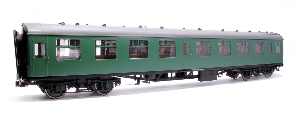 7P-001-701U BR Mk1 SR Green SK Unnumbered with Window Beading