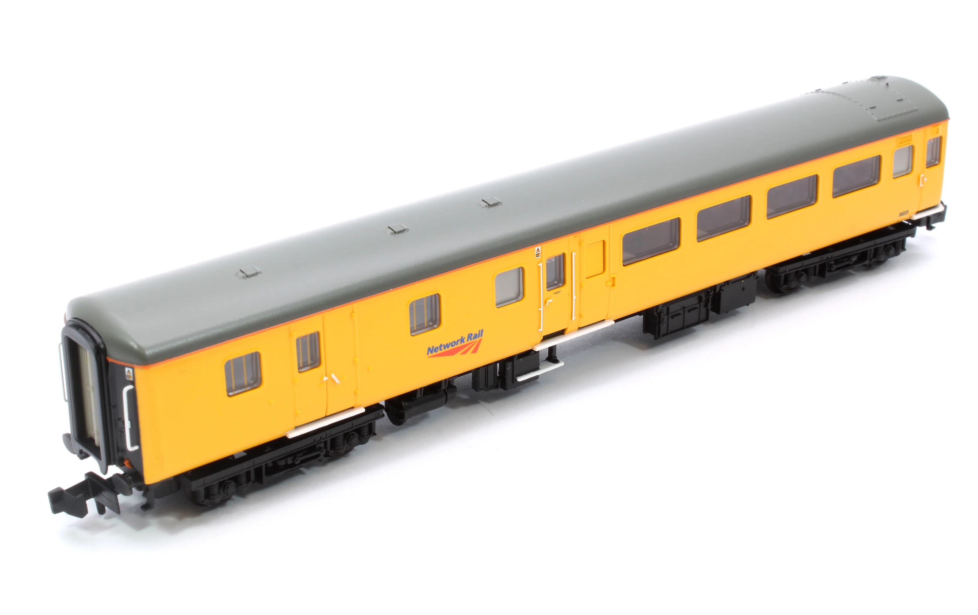 374-695 BR Mk2F BSO Brake Second Open Network Rail Yellow No.9523 - Image 6
